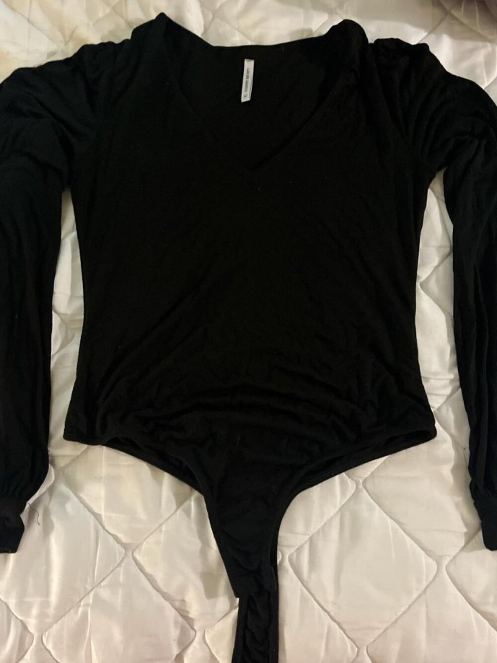 Lulus Black Long-Sleeve V-Neck Bodysuit Size M